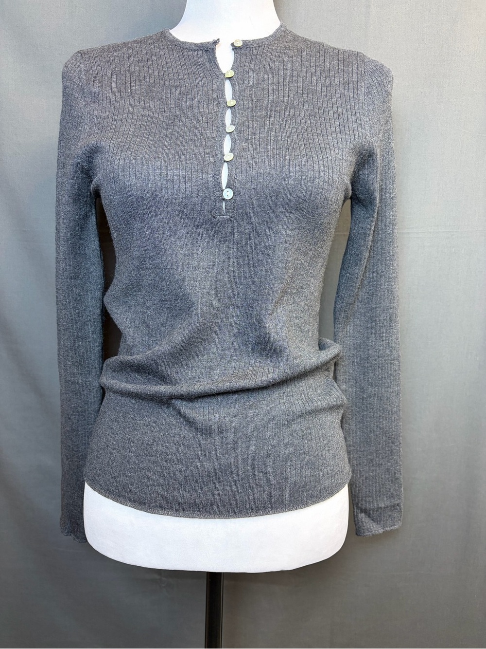 Zara Ribbed Knit Henley Top Gray Button Front Minimalist Women Medium NWT Office